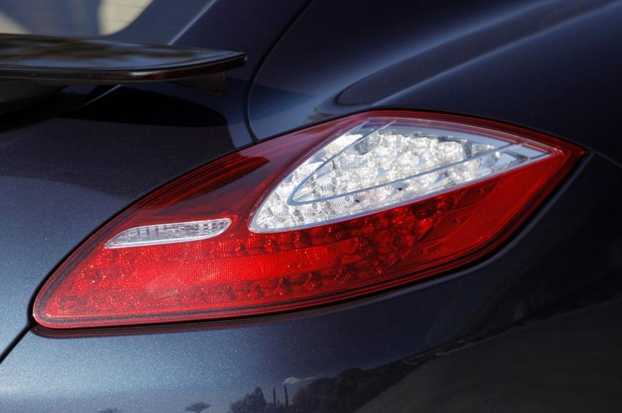  Porsche Panamera GTS 2013 года  (фото 38 из 52)